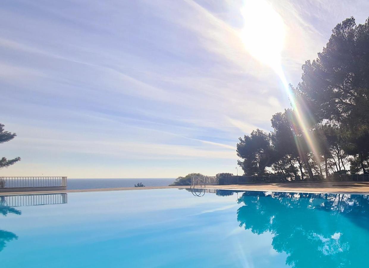 Superbe Appartement Dans Cadre D'Exception - Piscine, Plage Et Tennis Prive 邦多勒 外观 照片